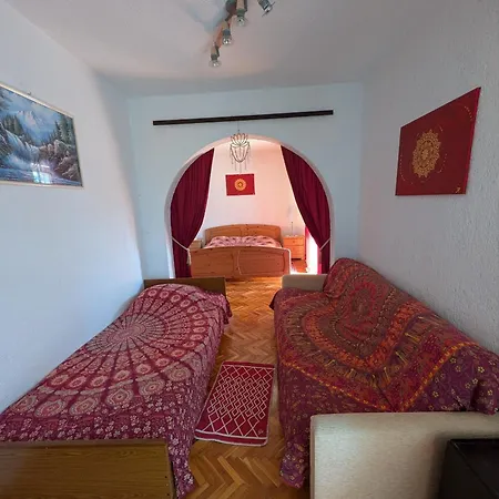 Retreat Und Seminarhaus Am 180 Meter Luftlinie * Sibinj Krmpotski