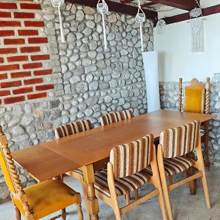 Retreat Und Seminarhaus Am 180 Meter Luftlinie Vakantiehuis Sibinj Krmpotski