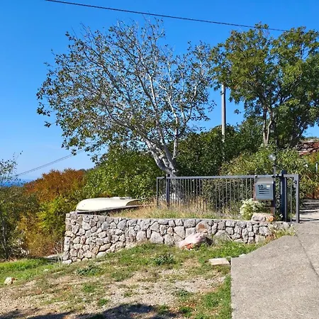 Vakantiehuis Retreat Und Seminarhaus Am 180 Meter Luftlinie Sibinj Krmpotski